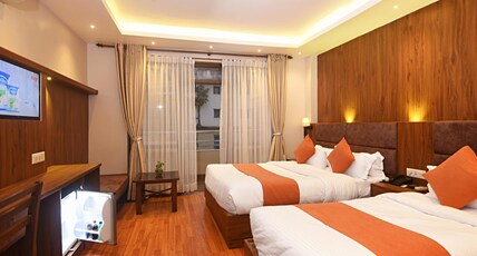 Hotel Mums Home Room Type - Super Deluxe Room with Balcony