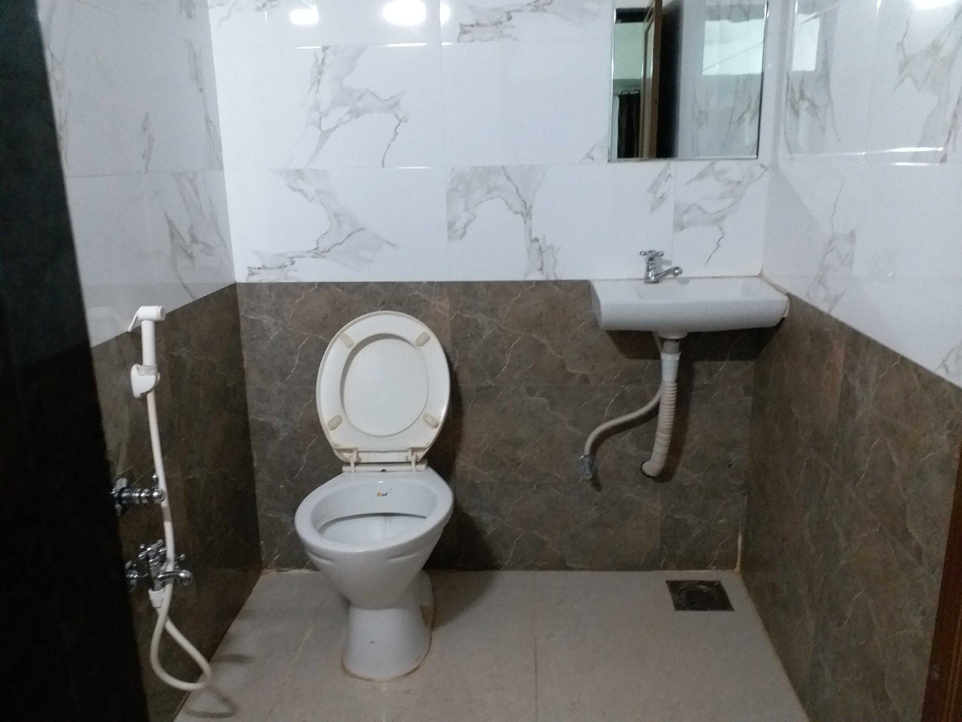 Hotel Mayura Room Type - TRIPLE AC
