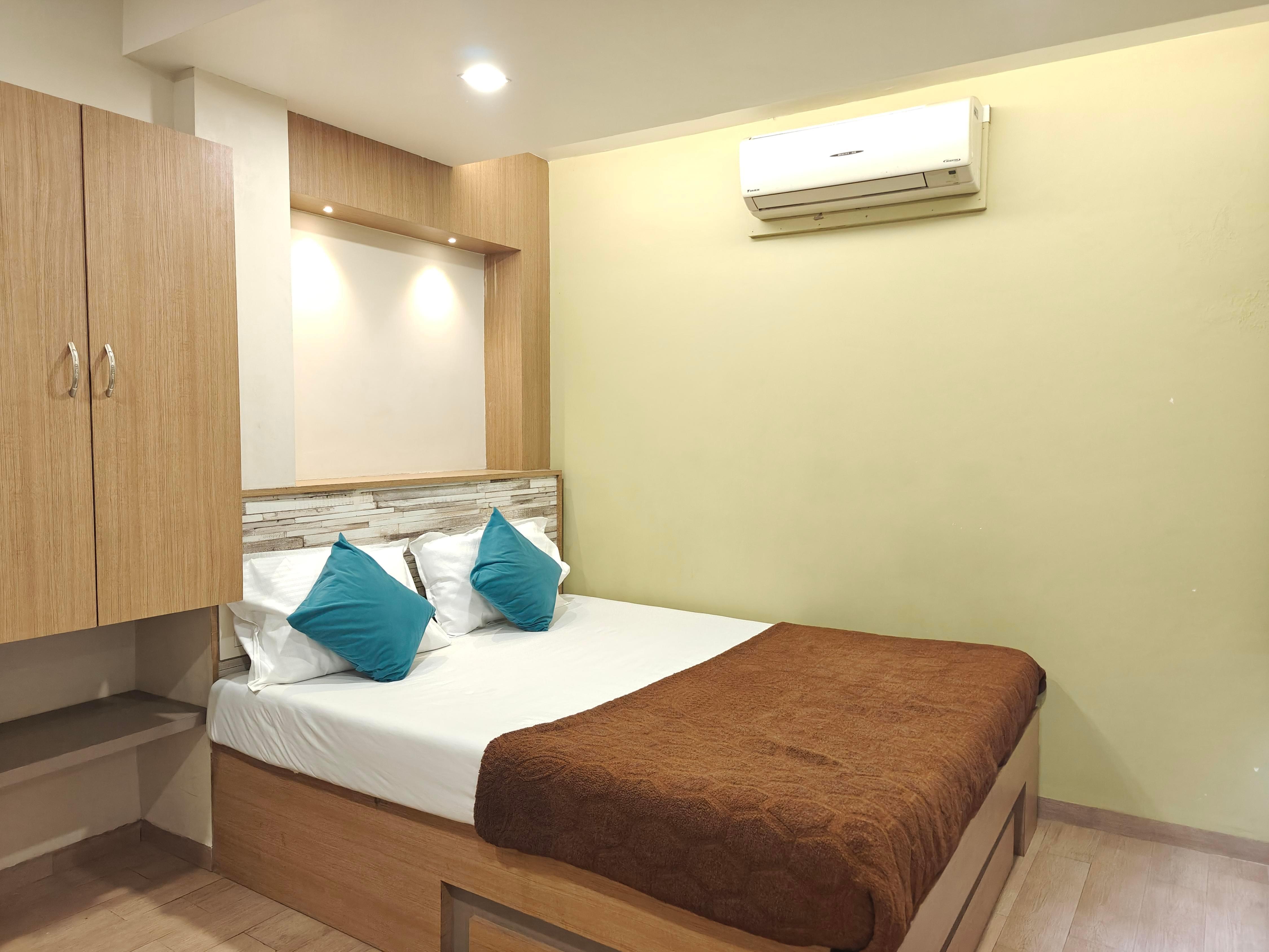 Central Inn Kolhapur - Tap to explore photos