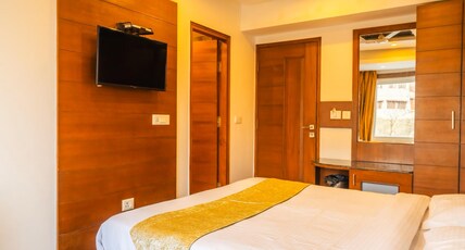 Nova Mayfield Hotel at Mall Road Room Type - Deluxe Room with view Nova Mayfield Hotel at Mall Road Room Type - Deluxe Room with view