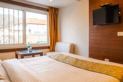 Nova Mayfield Hotel at Mall Road