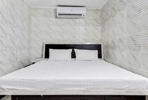 Ashirwad Hotel And Restaurant