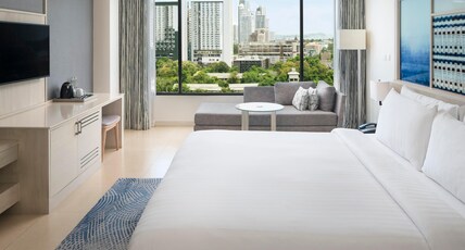 Amari Pattaya Room Type - Deluxe Ocean View King
