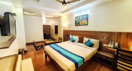 Eclat Suites, Gomti Nagar Room Type - Superior AC Room (Local ID not allowed)
