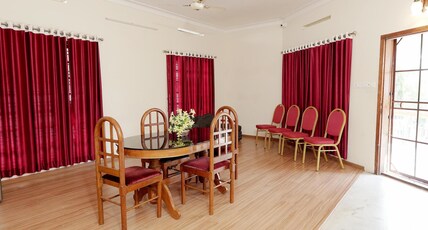 Metropolitan Serviced Villa | 10 min to Kaloor Stadium Room Type - Apart III (1st Floor - 1BHK) Metropolitan Serviced Villa | 10 min to Kaloor Stadium Room Type - Apart III (1st Floor - 1BHK)