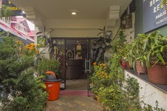 Address of Hotel Himalayan Retreat
