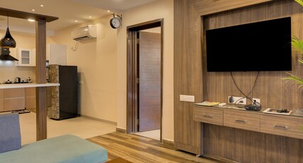 Eternal Wave By HappyInch Room Type - 2bhk Delux Pool View Apartment