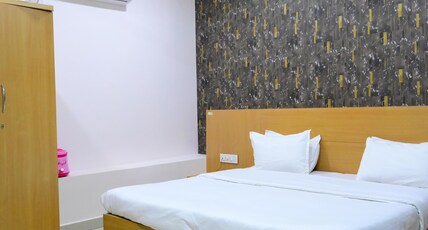 Trilochana Hotel & Restaurant Room Type - Deluxe AC Room Trilochana Hotel & Restaurant Room Type - Deluxe AC Room