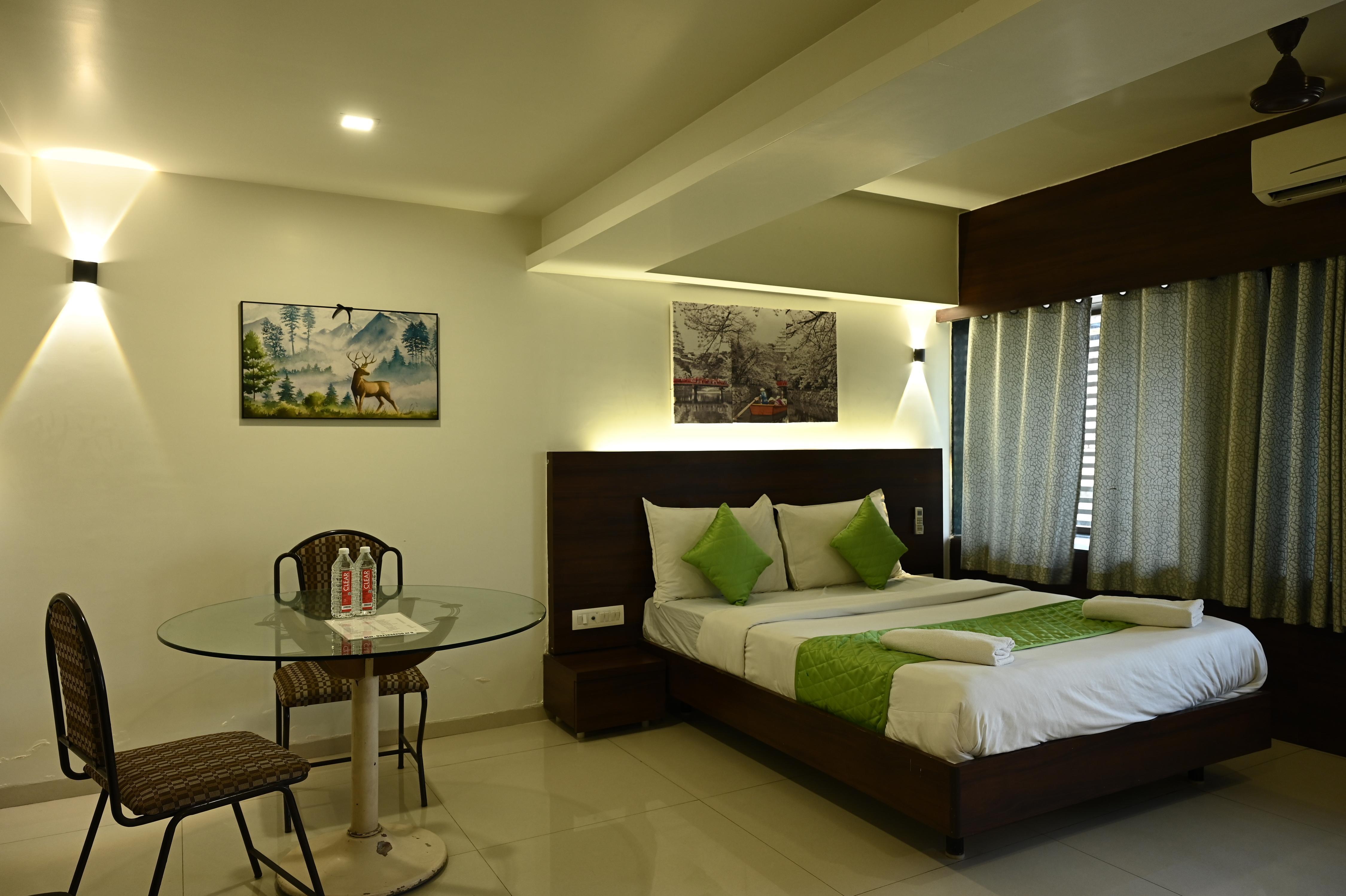 Hotel Express Inn Room Type - Executive Room