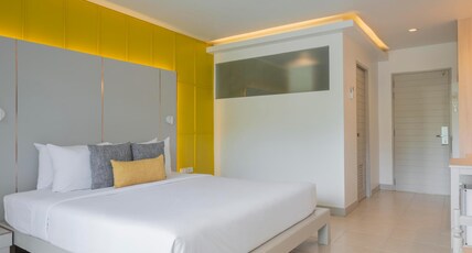 Sunshine Garden Resort Room Type - Superior Room - Pool View