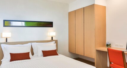 Eastin Tan Hotel Chiang Mai Room Type - Two Bedroom Suite with Bathtub Eastin Tan Hotel Chiang Mai Room Type - Two Bedroom Suite with Bathtub