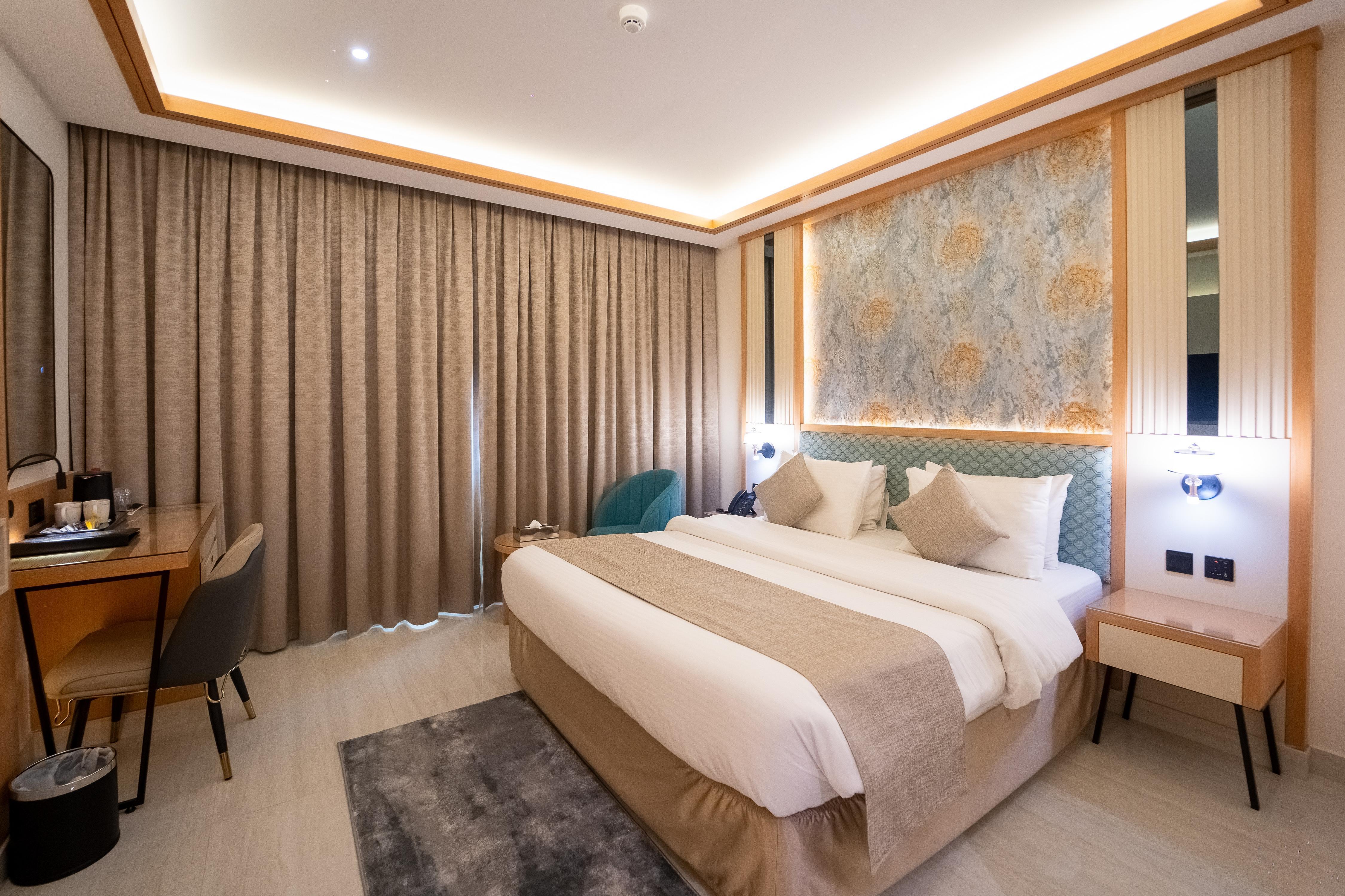 Smana Hotel Al Raffa - Tap to explore photos