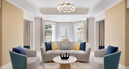 Swissotel Al Murooj Room Type - Royal Suite
