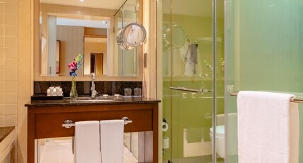 Asiana Hotel Dubai Room Type - Deluxe Room Exclusive