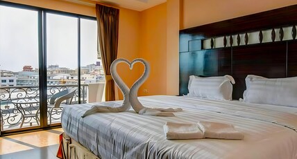 Land Royal Residence Pattaya Room Type - Deluxe Double Room