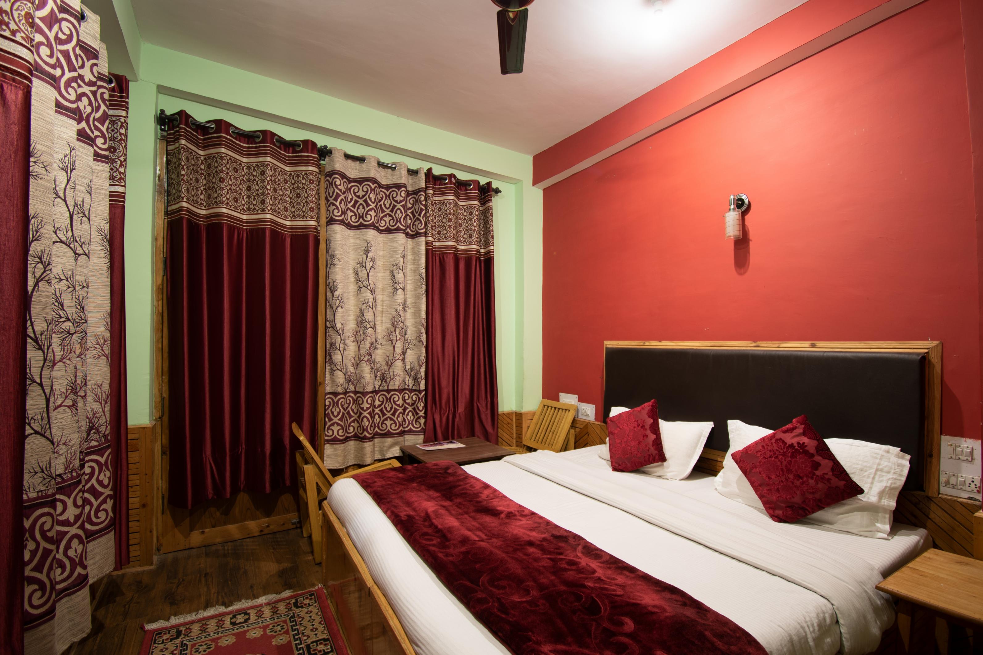 Crystal Mountain Jibhi | Rooms & Wi-Fi - Tap to explore photos