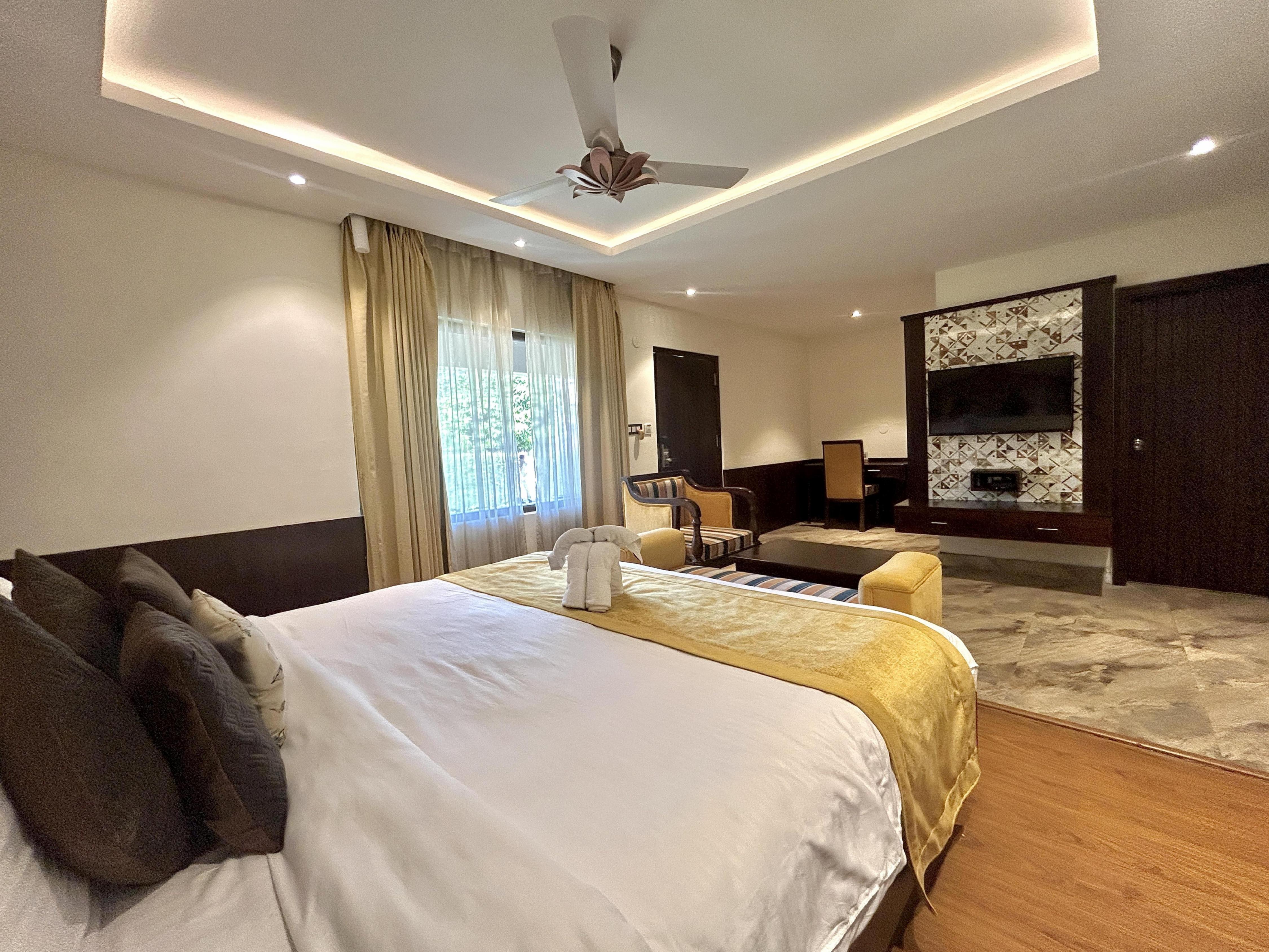 Manu Maharani Resort Room Type - Luxury Cottage