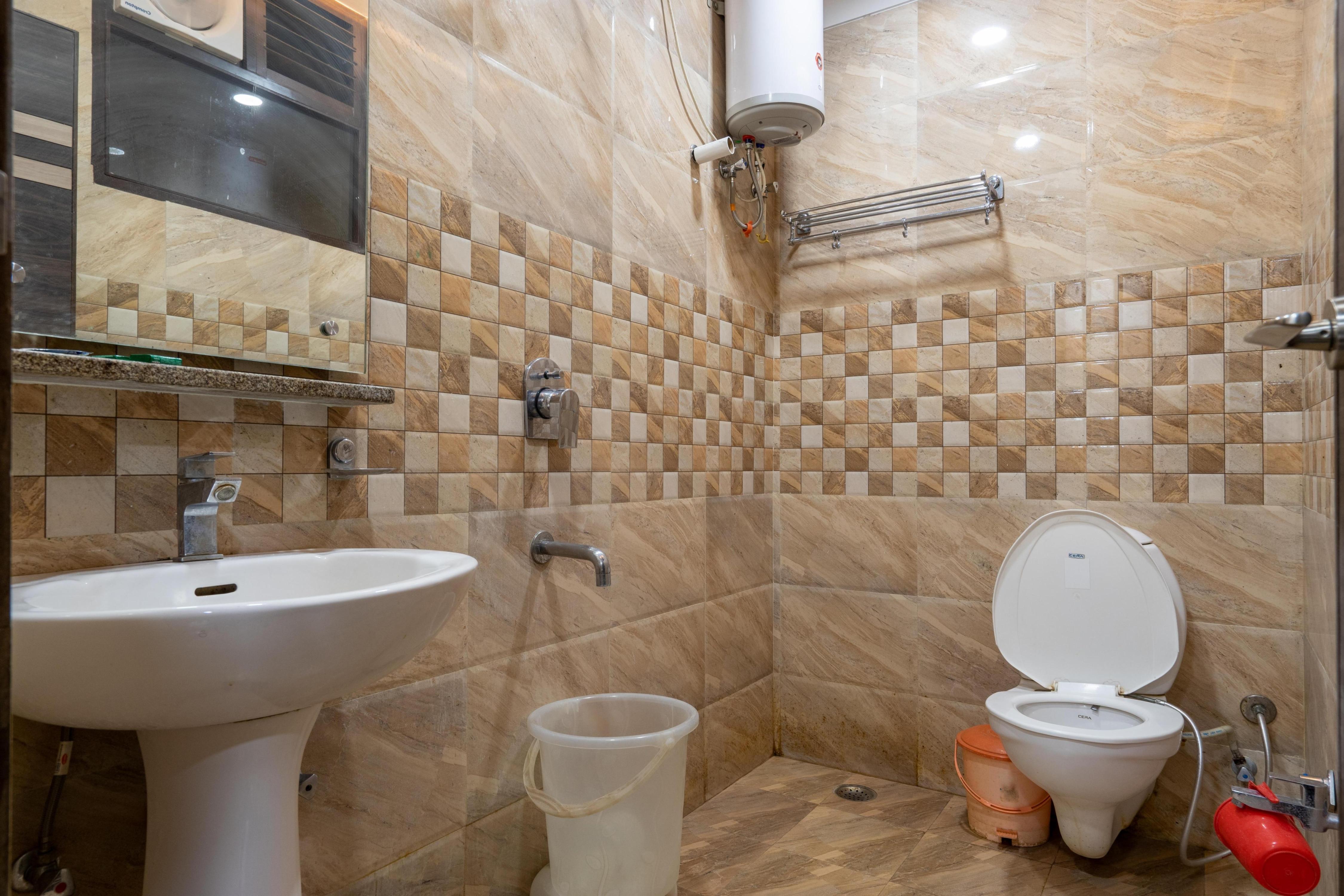 Hotel Manas Continental - Tap to explore photos