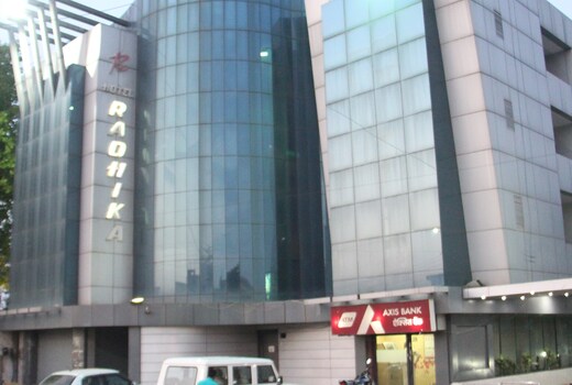 Hotel Radhika