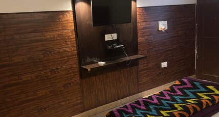 Hotel Park Residency Room Type - Deluxe Ac Room