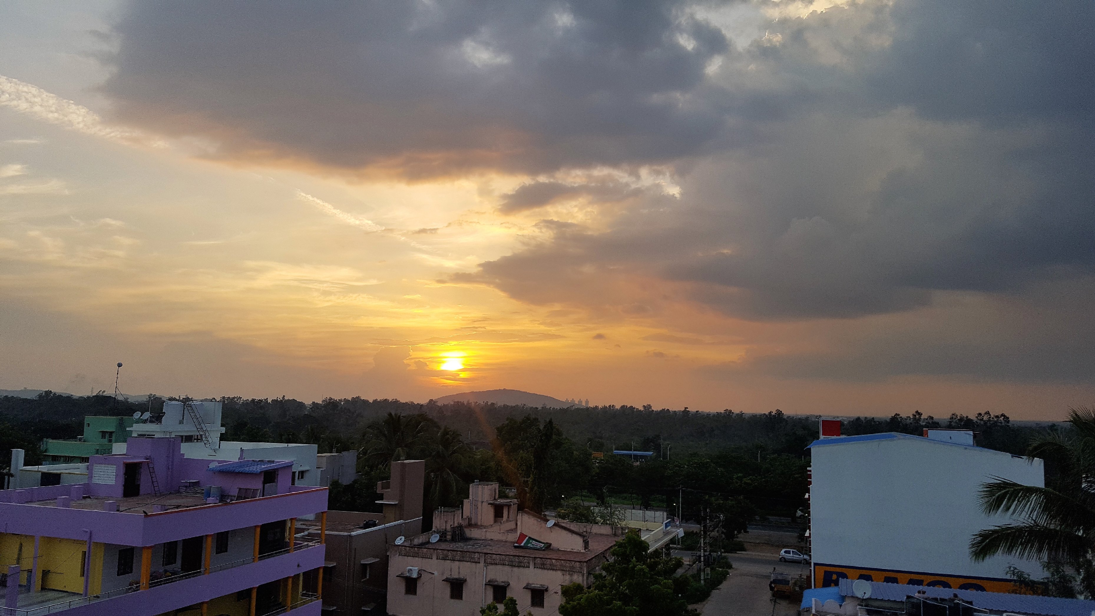 Krish Rooms & Stay - Tap to explore photos