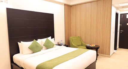 Trevon Inn Gurugram Room Type - Superior King size bed