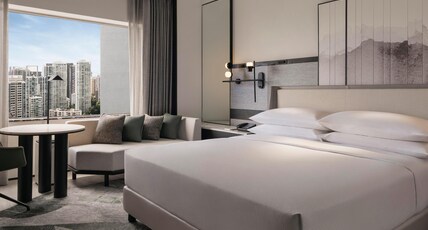 Hilton Singapore Orchard Room Type - KING HILTON ROOM