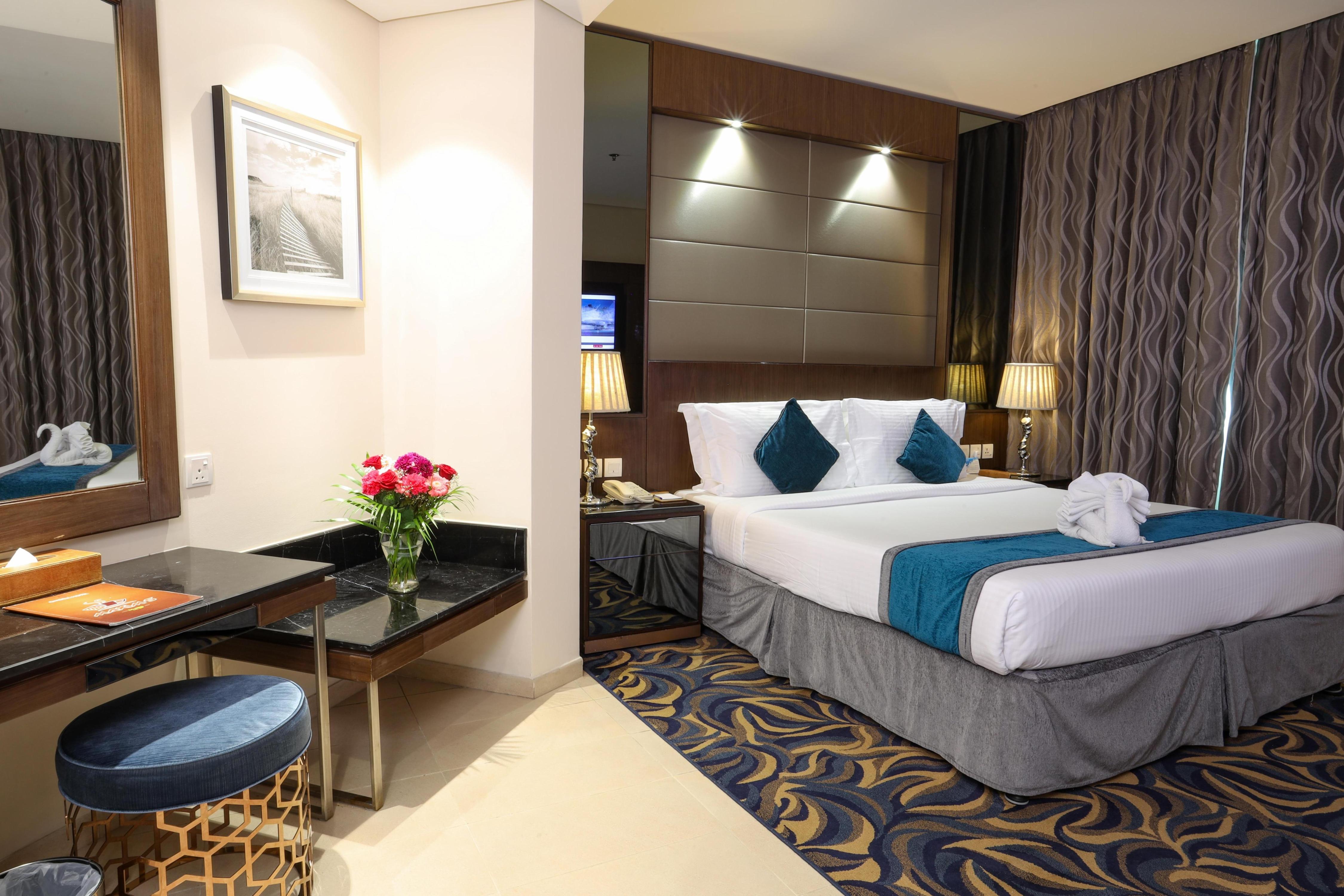 Omega Hotel, Bur Dubai - Tap to explore photos