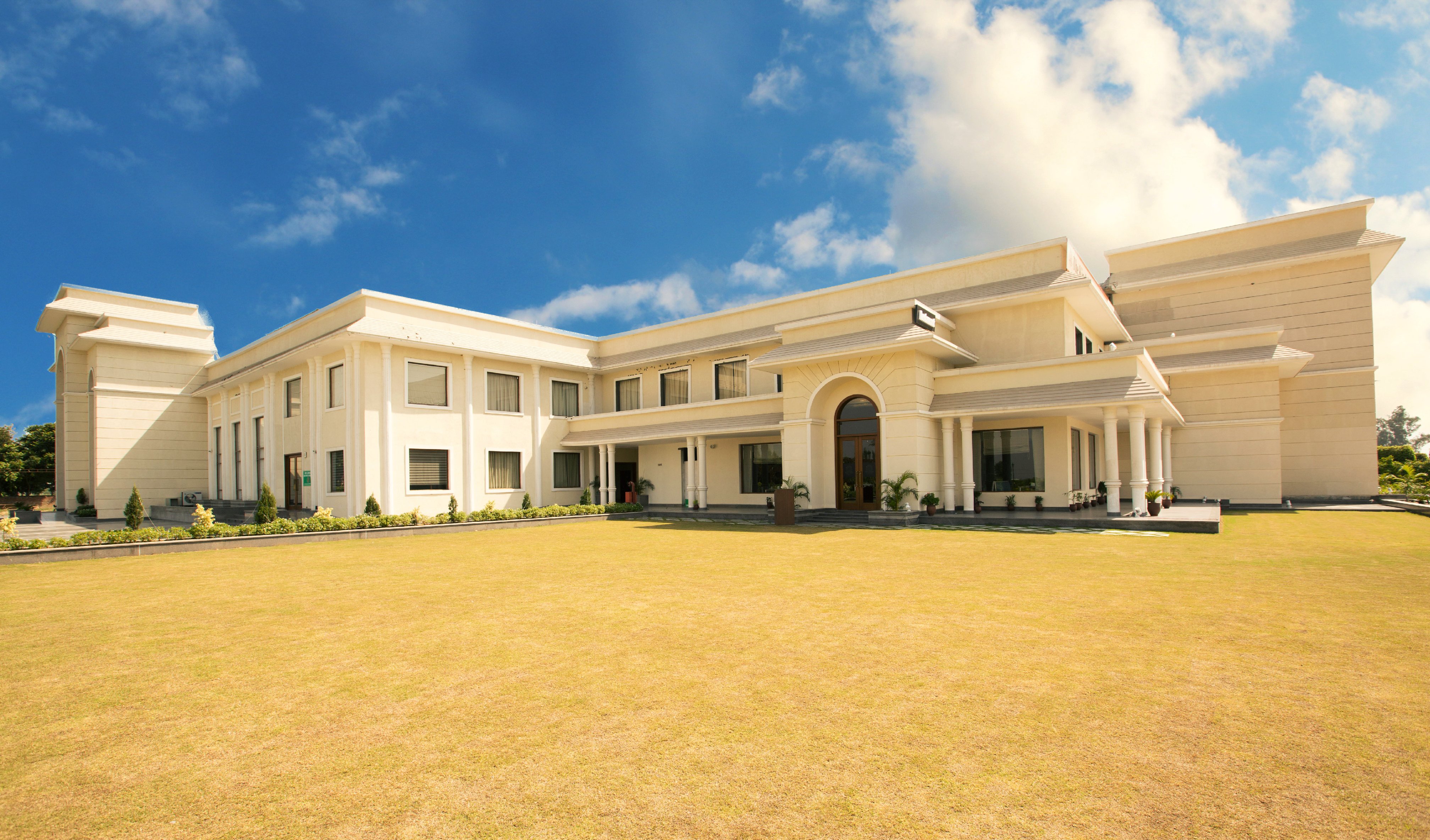 Riyasat Resort