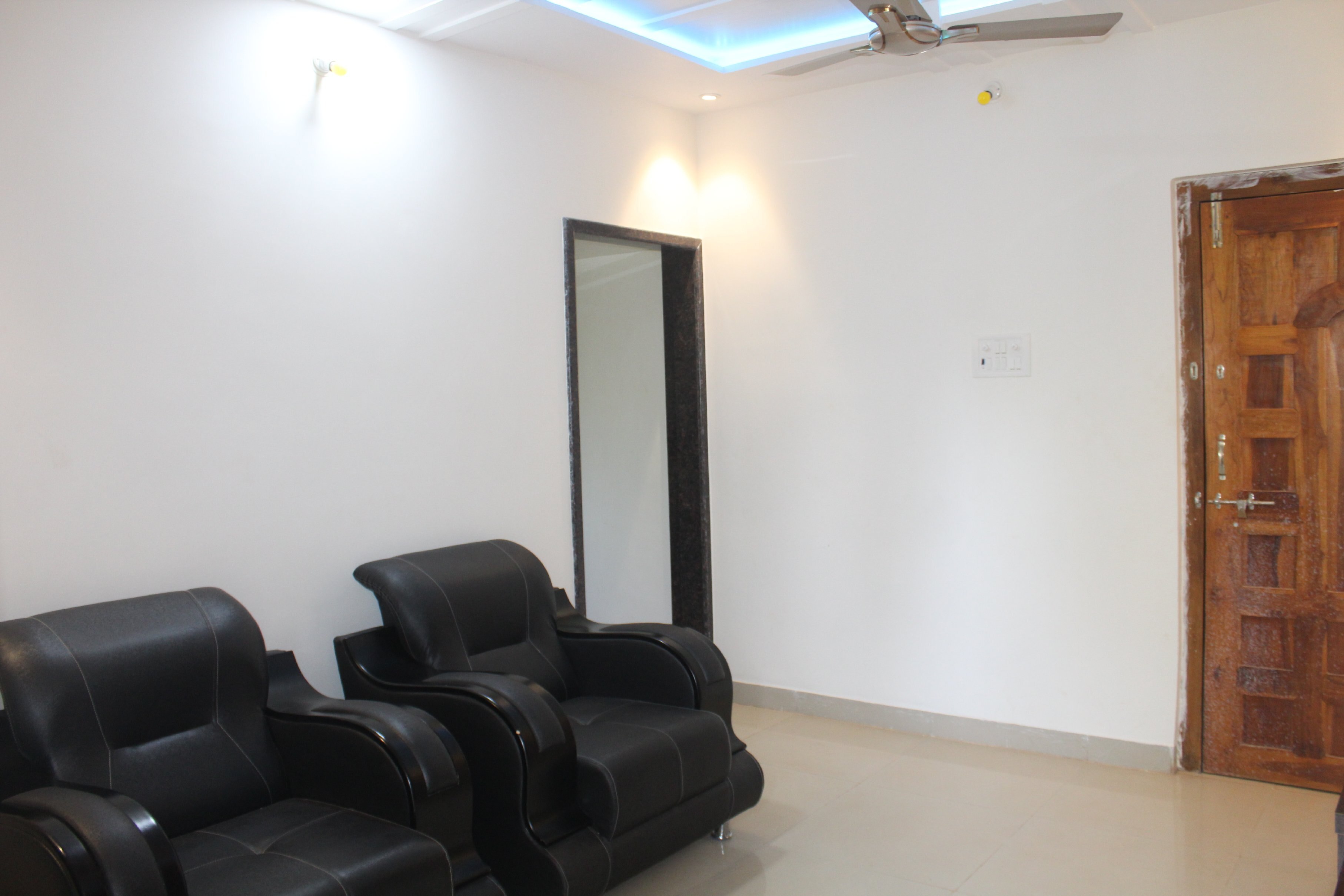 Jay Ganesh palace - Tap to explore photos