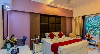 Zip By Spree Hotels Surabi International Vellore Room Type - Premium King Room Zip By Spree Hotels Surabi International Vellore Room Type - Premium King Room