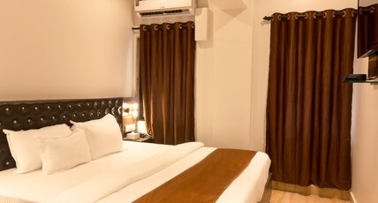 HOTEL NEW FORTUNE ELITE Room Type - Deluxe Double Bed Room