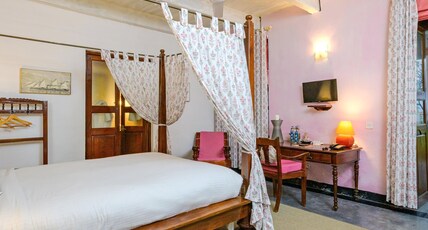 Neemrana's - The Bungalow On The Beach Tranquebar Room Type - Heritage Romance