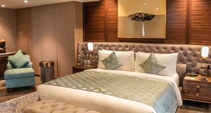 Indore Marriott Hotel Room Type - Presidential Suite,Club Lounge Access,Happy Hours(1+1)from 6-8PM,1-Way Airport Transfer,1 King Bed Indore Marriott Hotel Room Type - Presidential Suite,Club Lounge Access,Happy Hours(1+1)from 6-8PM,1-Way Airport Transfer,1 King Bed