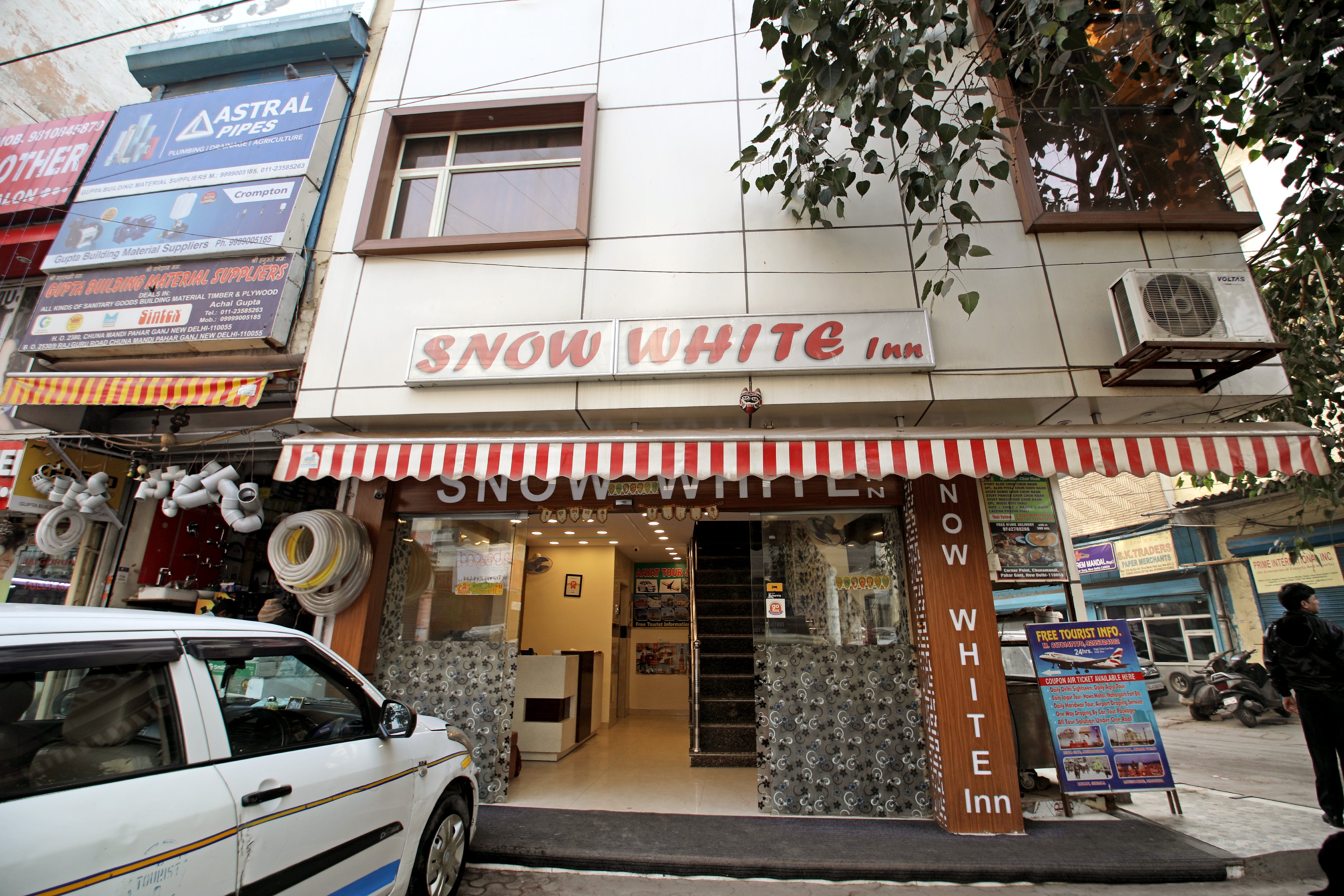Hotel Snow White Inn - Tap to explore photos