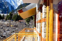 Address of Sky One Ski