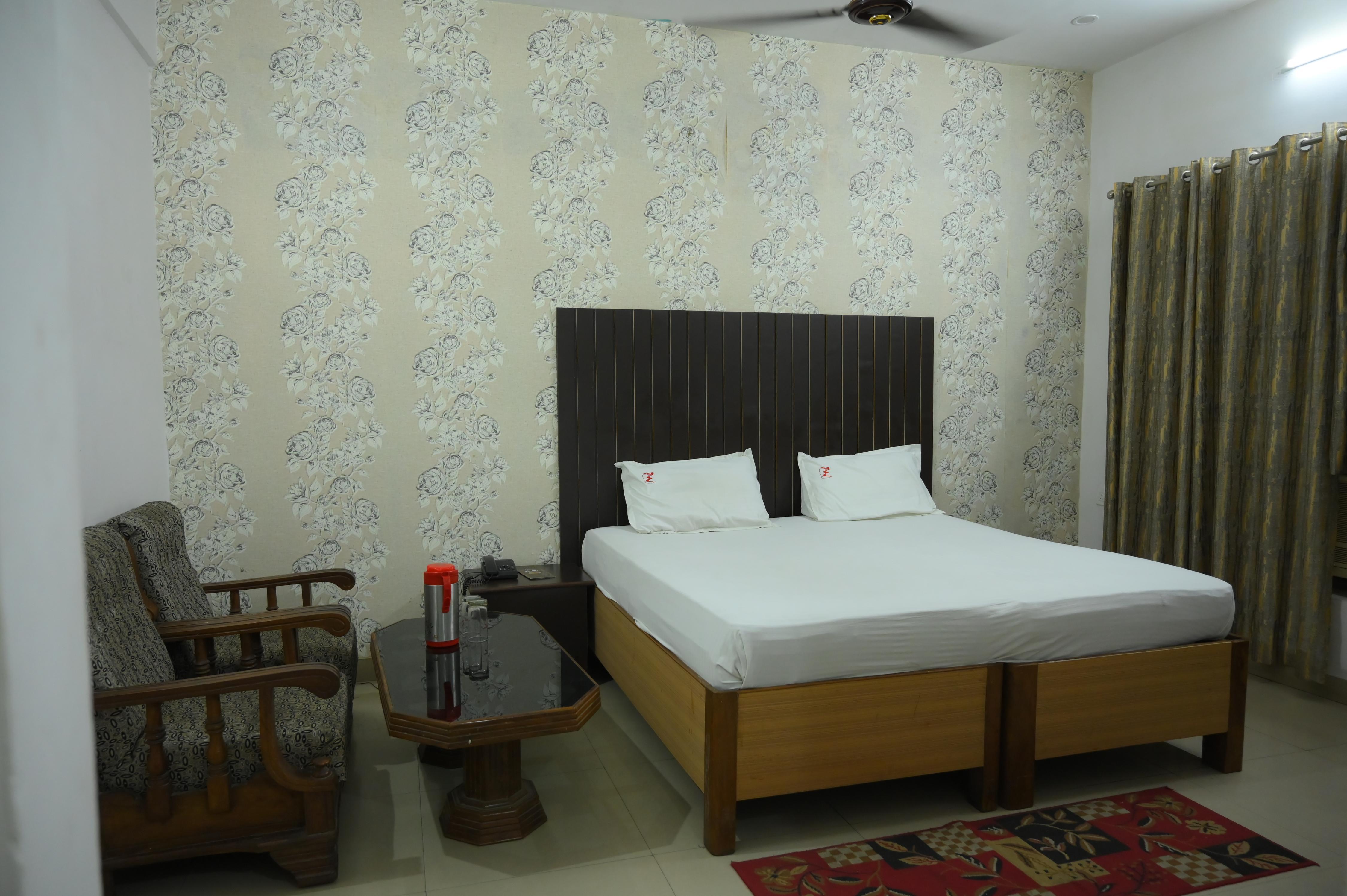 Hotel Mansarover Room Type - Royal Deluxe Hotel Mansarover Room Type - Royal Deluxe
