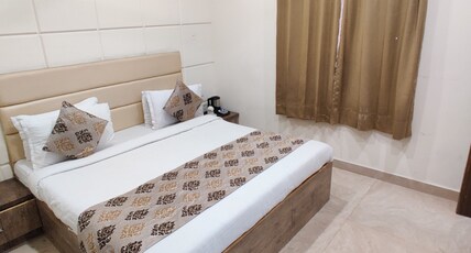 Hotel MM Paradise Room Type - Deluxe Room Hotel MM Paradise Room Type - Deluxe Room