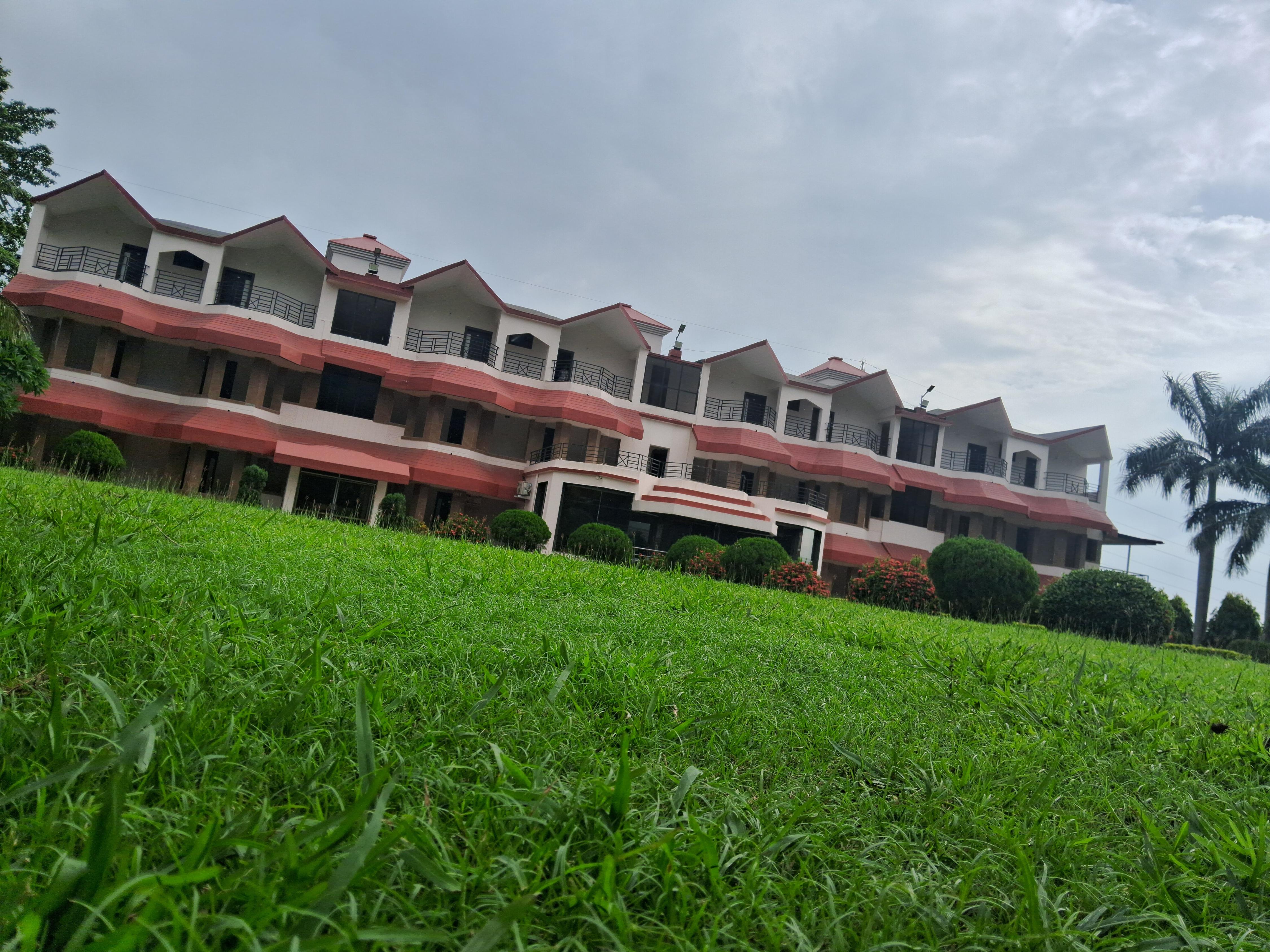 Hill View Hotel & Resort - Tap to explore photos