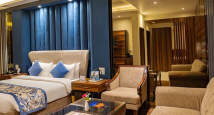 Hotel The Twin Towers Room Type - Executive Suite Valley View