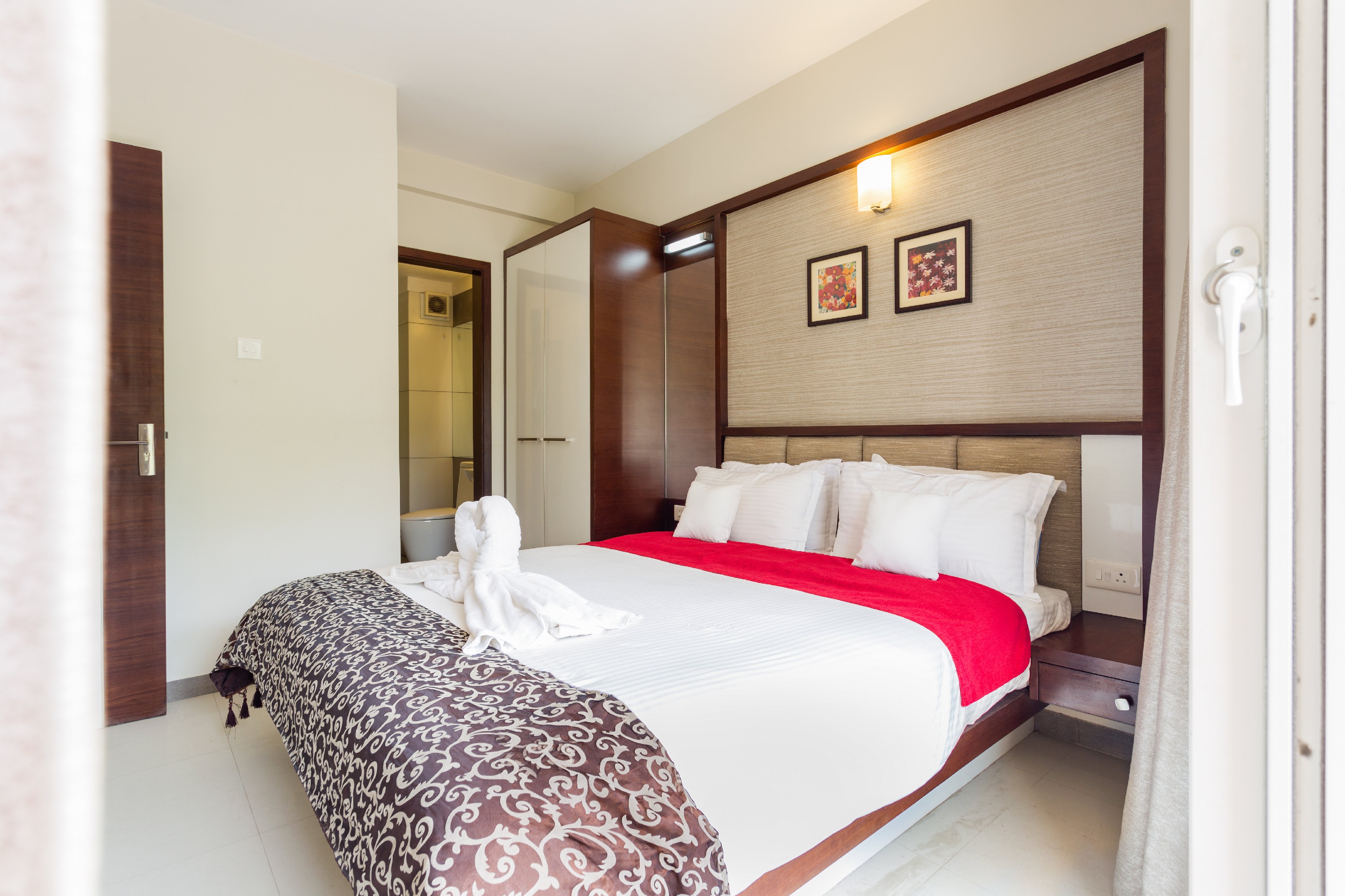 D Homz Suites - Tap to explore photos