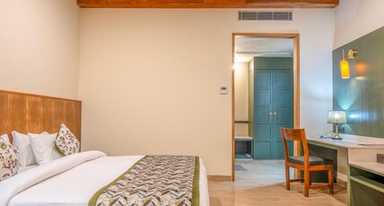 The Corbett Greens Room Type - Martin Suite