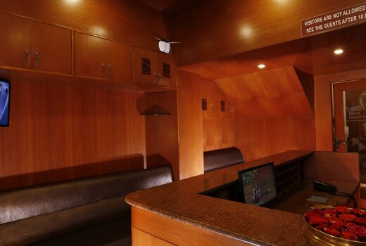 Hotel Gokul Grande