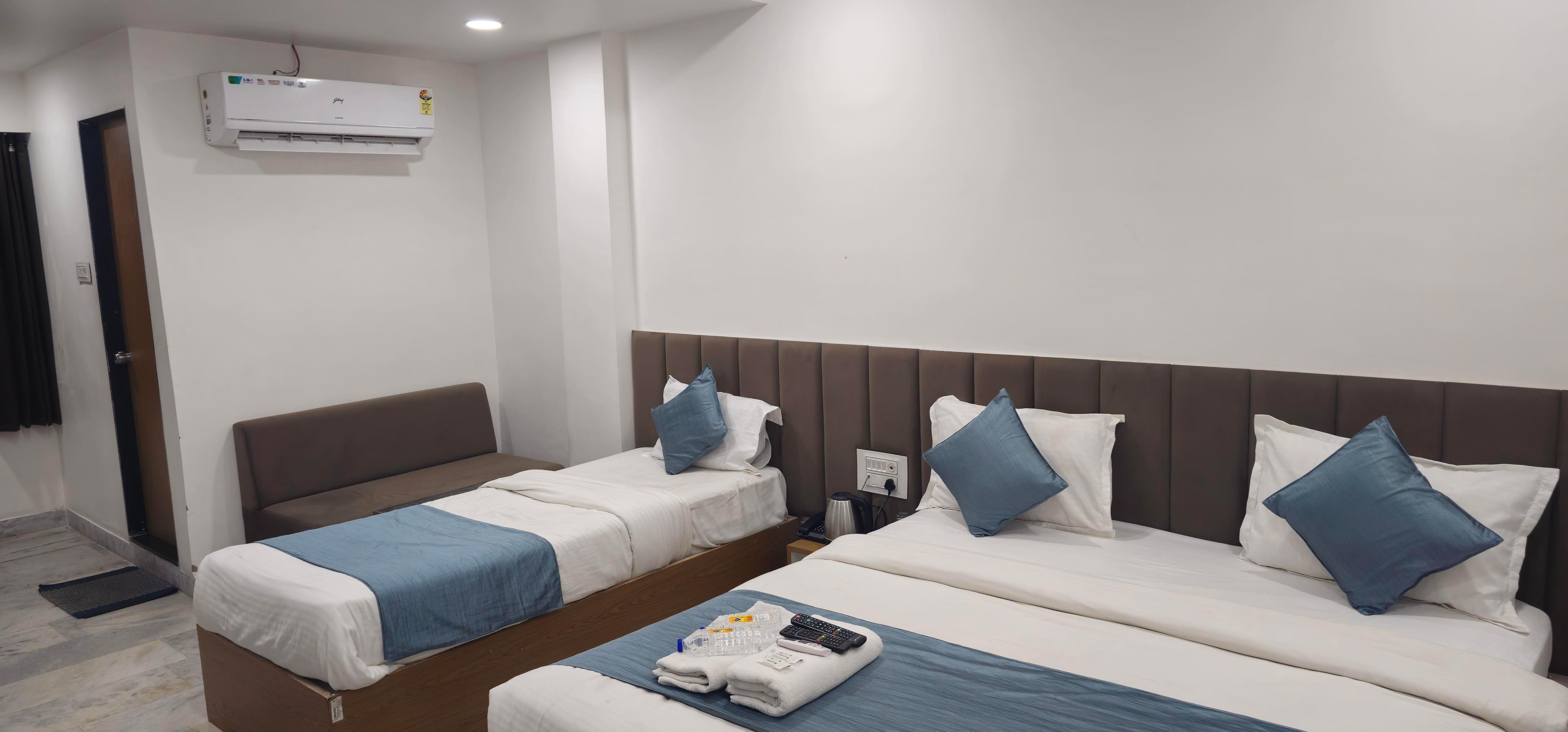 MAHER HOTEL Room Type - Super Delux Room