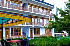 Hotel Naro