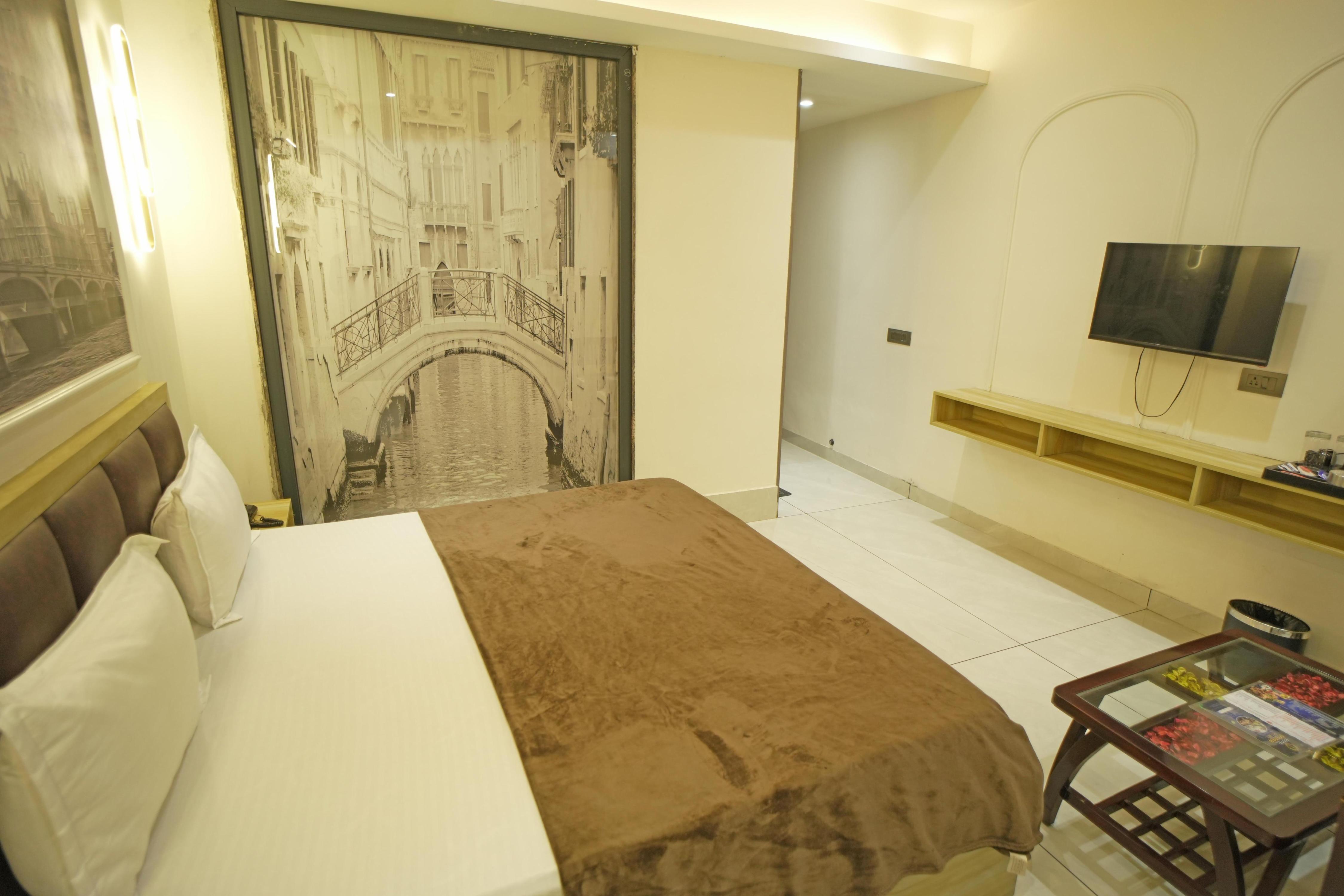 Hotel Golden Palace Room Type - Deluxe room
