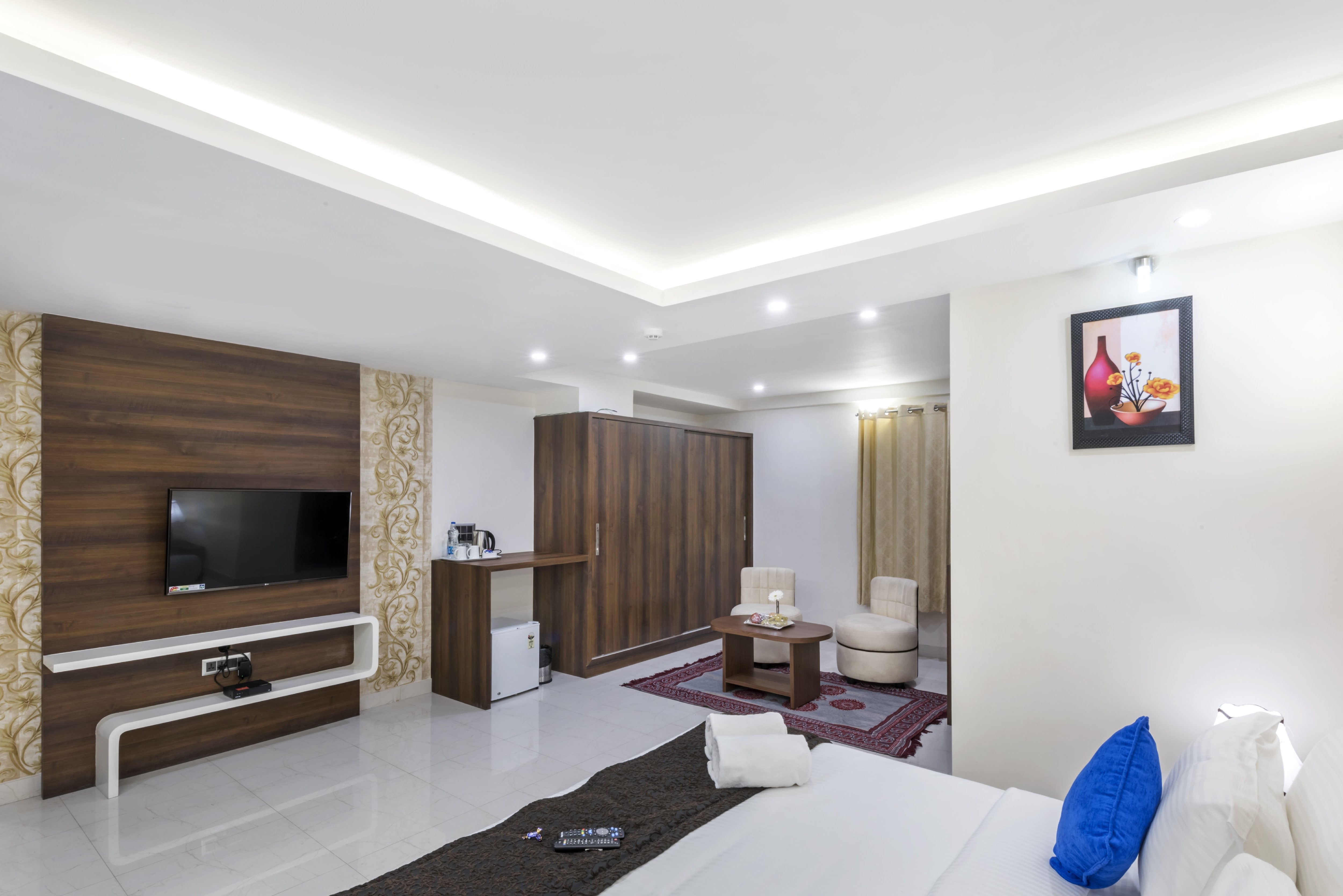 TS Royal Grand - Attibele Hosur - Tap to explore photos