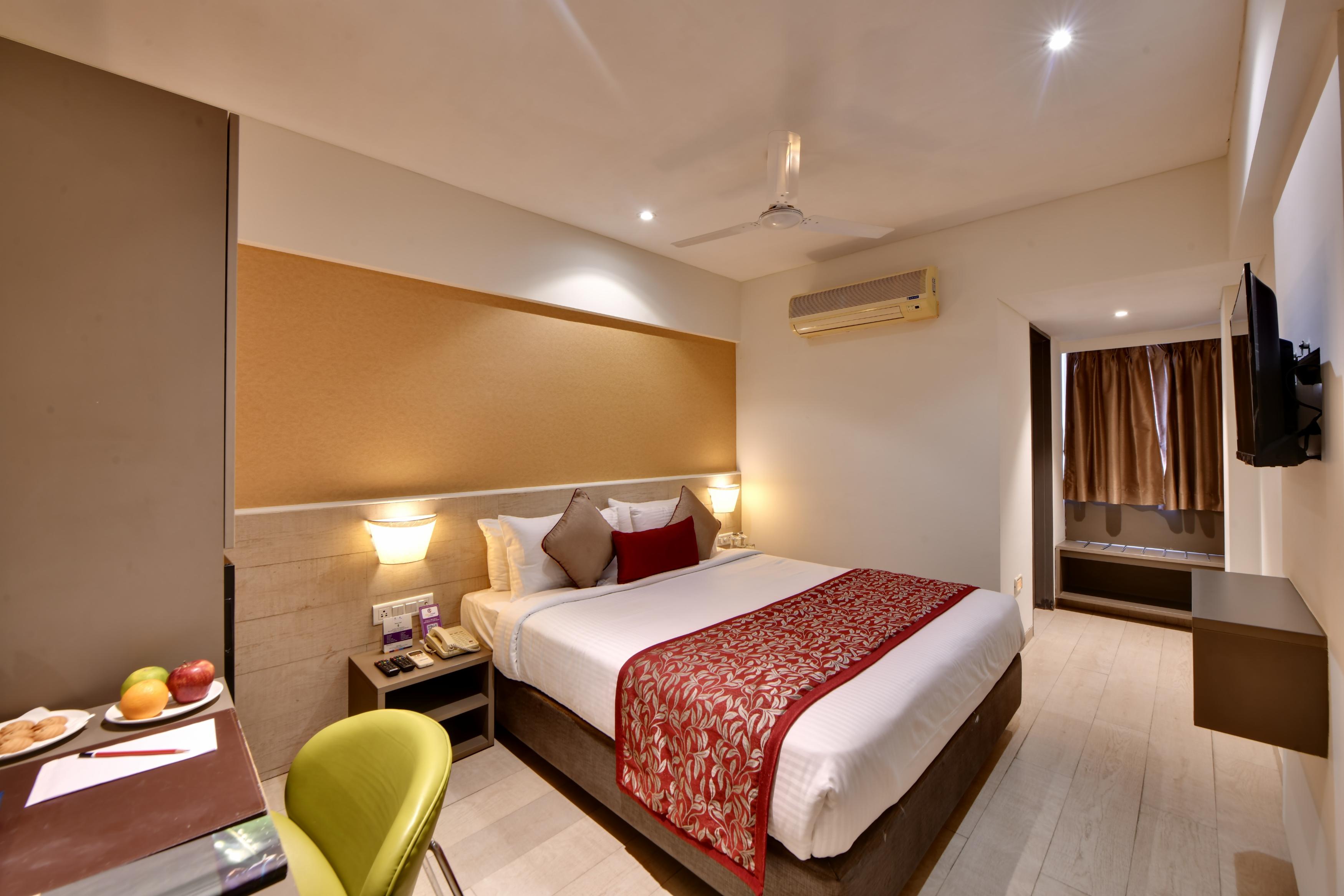 Click Hotel Vadodara (Near Railway Station)