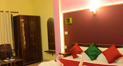 Bliss Holiday Inn Room Type - Standard AC