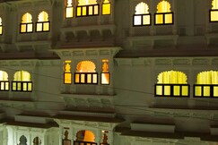 Hotel Nahar Garh Palace